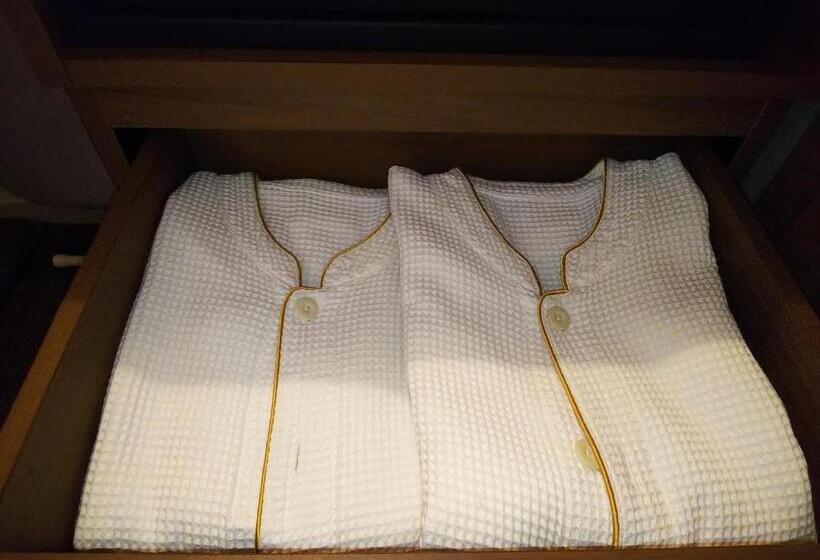 거실 별도 수피리어 룸, Nagoya Prince Hotel Sky Tower
