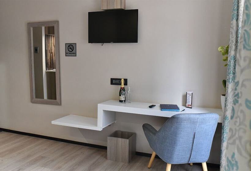 Номер Deluxe, Regal Inn Umhlanga Gateway