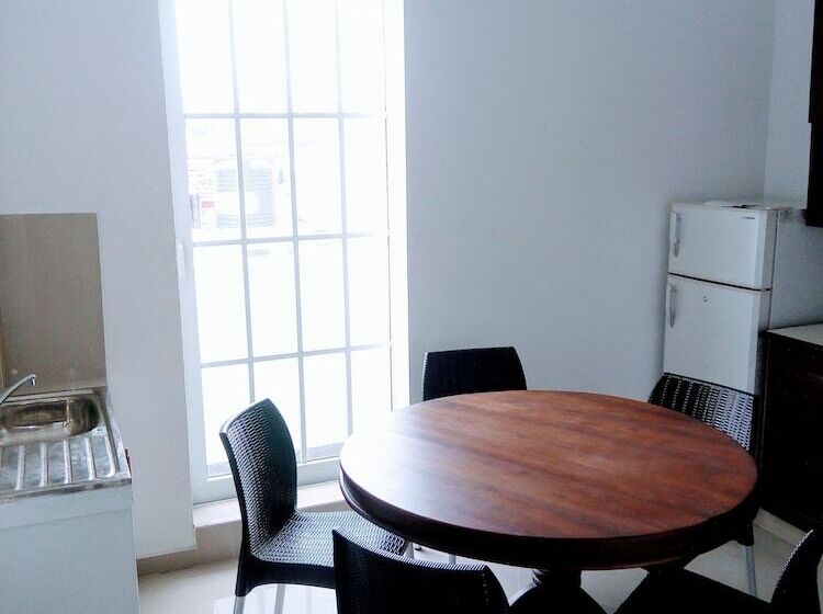 침실 1개 아파트, Queens Park Apartments