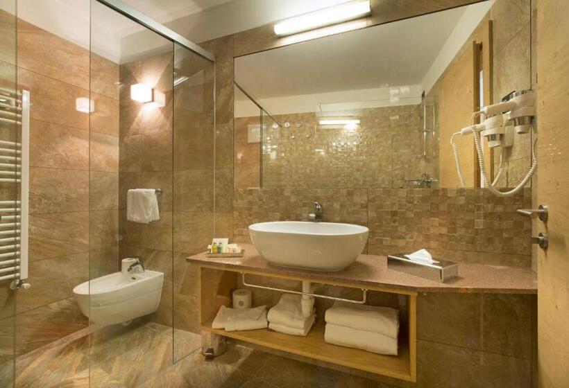 Полулюкс с Балконом, Chalet Marcora