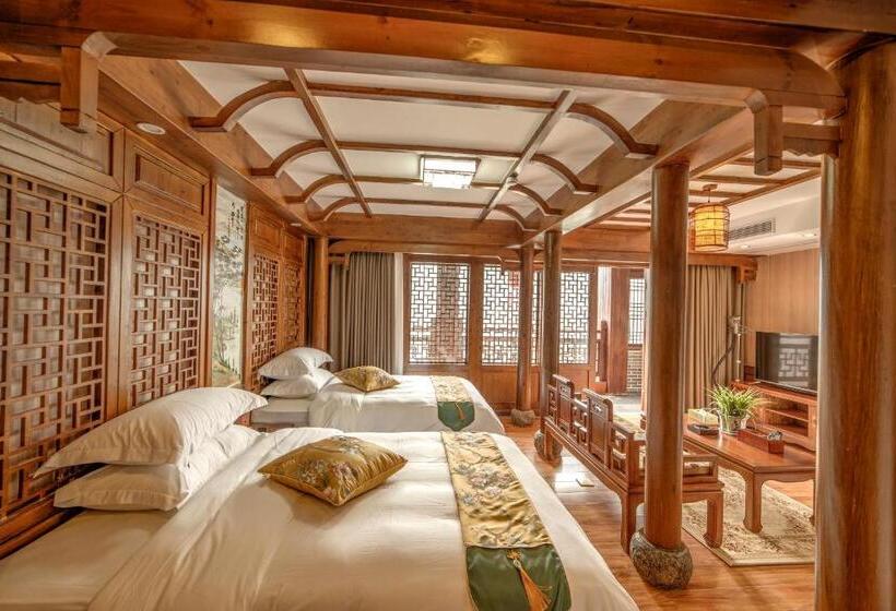 Deluxe room with river view, Lee S Boutique Resort