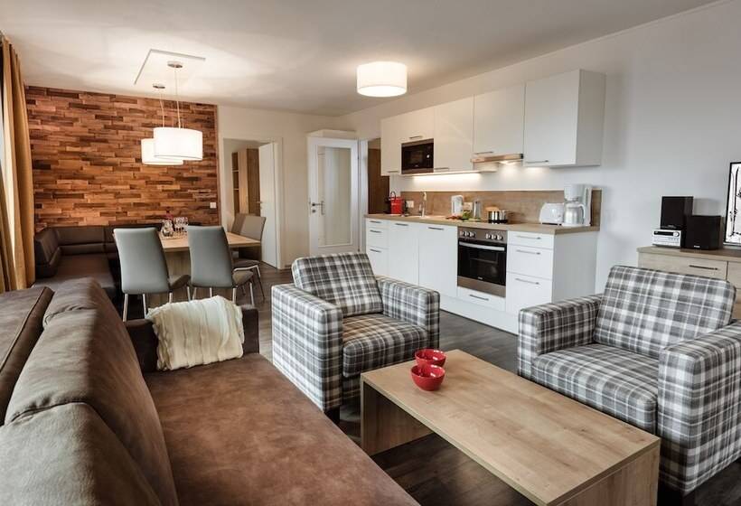 Апартаменты 2 Спальни с Террасой, Alpenparks Chalet & Apartment Areitxpress