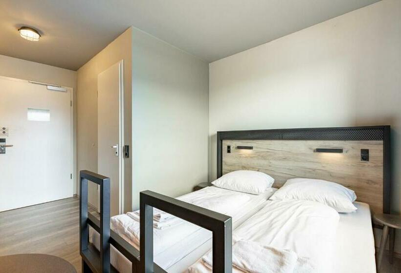 Номер Стандарт, a&o Frankfurt Ostend