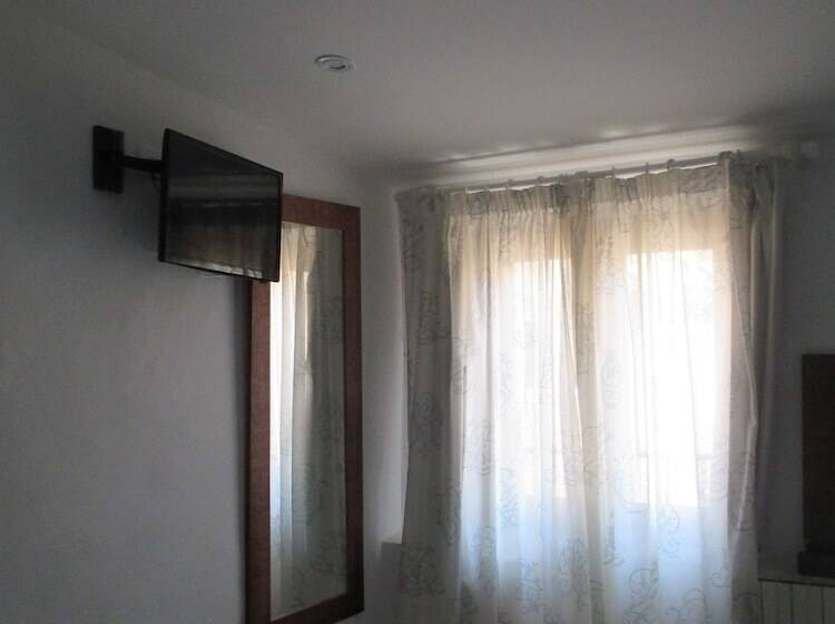 Номер Стандарт, Hostal Los Aromas