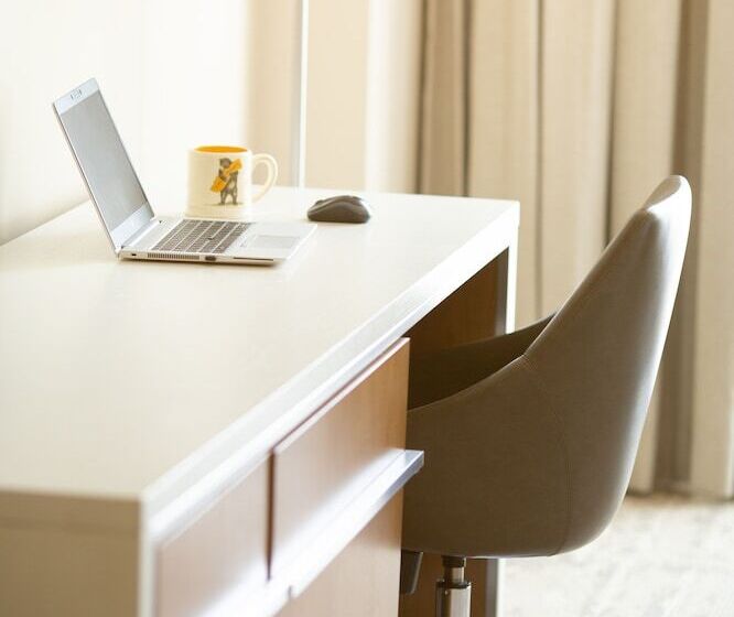 חדר קלאב, Intercontinental San Diego, An Ihg