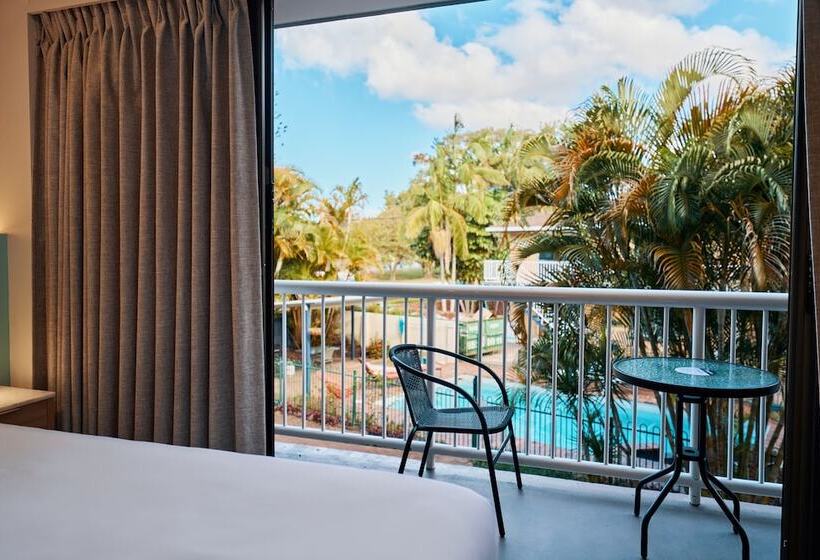 Номер Стандарт, Red Star Palm Beach