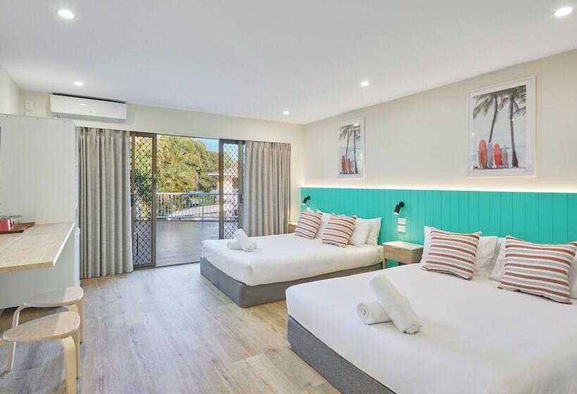 Номер Стандарт, Red Star Palm Beach