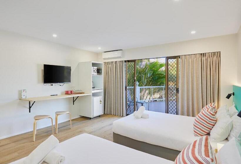 Номер Стандарт, Red Star Palm Beach