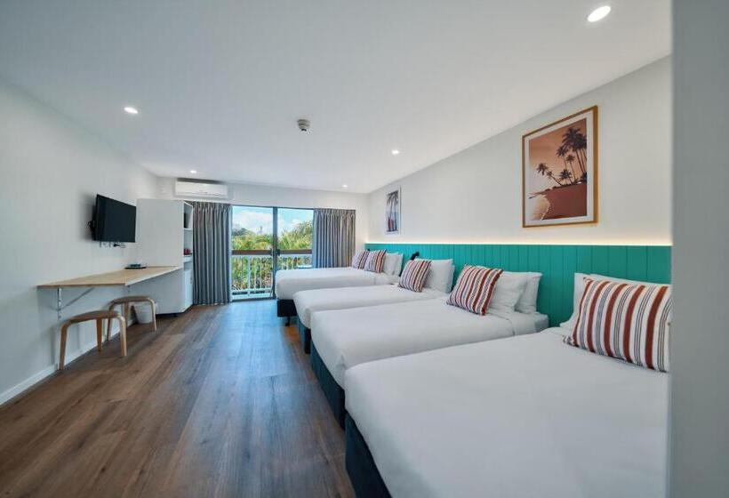 Семейный Номер, Red Star Palm Beach