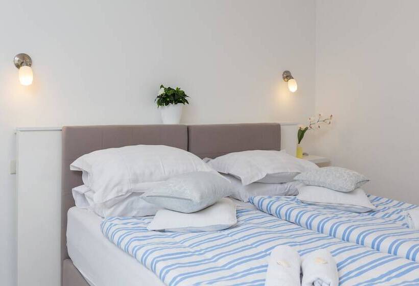 Номер Комфорт, Split Center Suites