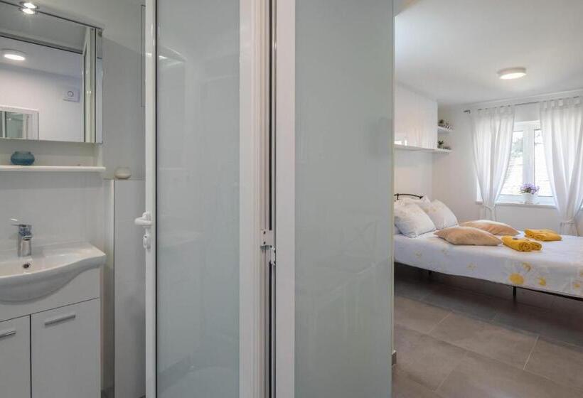Номер Стандарт, Split Center Suites