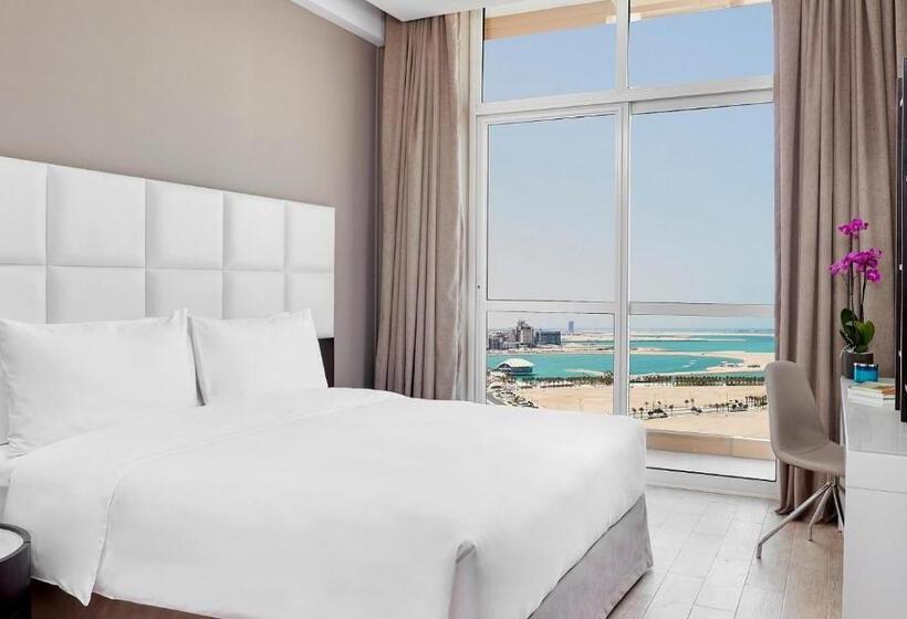 سوئیت با تخت بزرگ, Staybridge Suites   Doha Lusail, An Ihg
