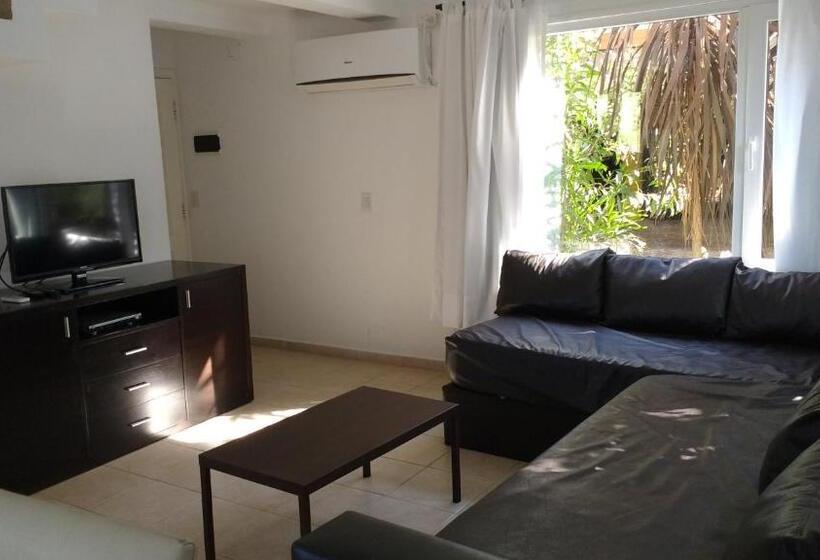带1个卧室的带阳台的公寓, Jaina Resort & Spa