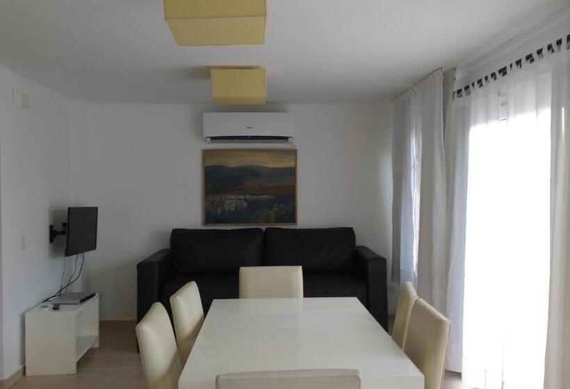 带1个卧室带花园景观的公寓, Jaina Resort & Spa