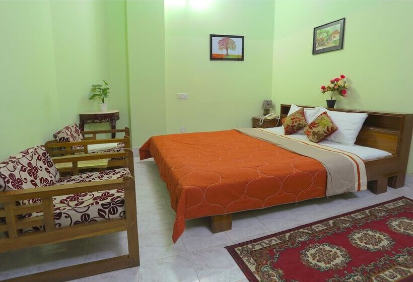 اتاق لوکس, Farmis Garden