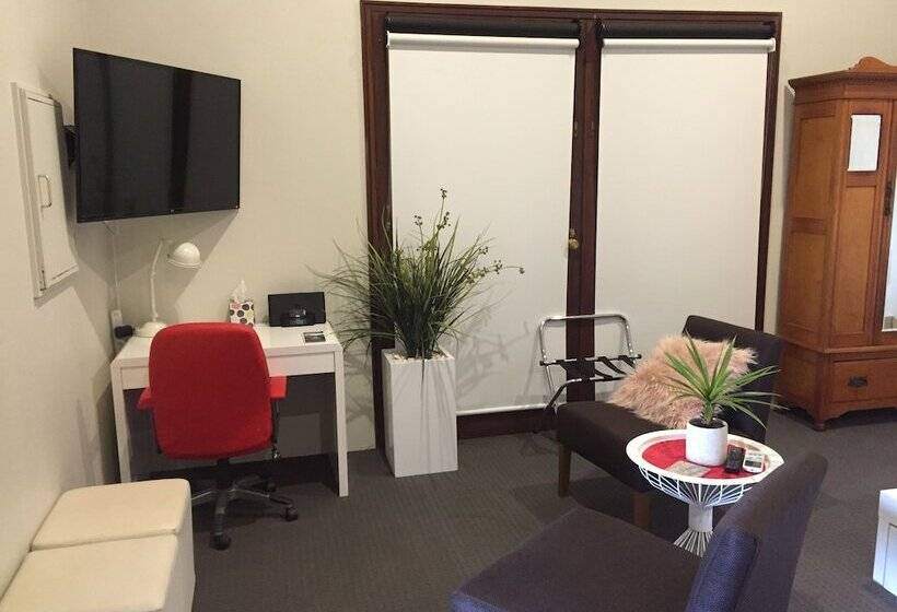디럭스 스튜디오, Fairway Manor Accomodation