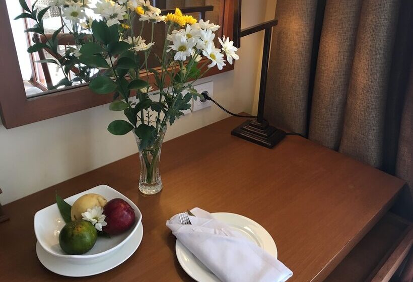 高级单人间, Baobab Safari Resort