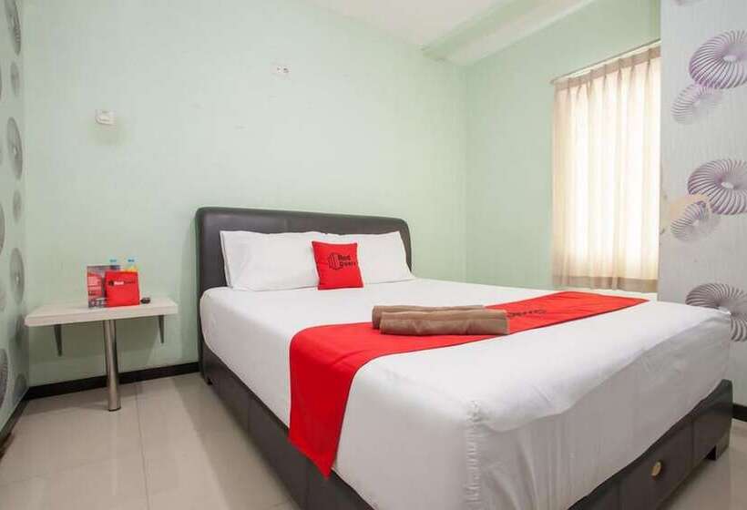Номер Economy, Reddoorz @ Raya Tidar