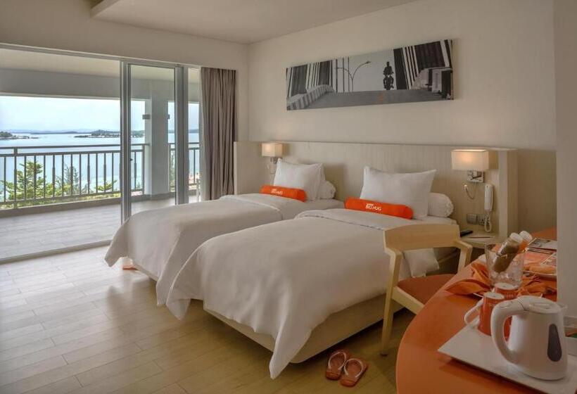 Номер Стандарт Вид на Бассейн, Harris Resort Barelang Batam