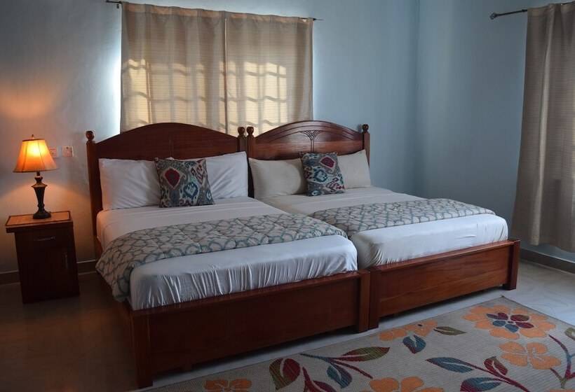Номер Deluxe, Coconut Pointe Villa & Beach Resort