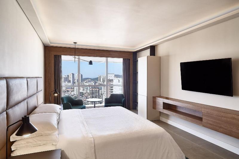 이그제큐티브 스위트 킹침대, Sheraton Santos