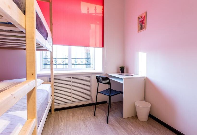 Кровать в Общей Комнате, Podushkinn   Hostel
