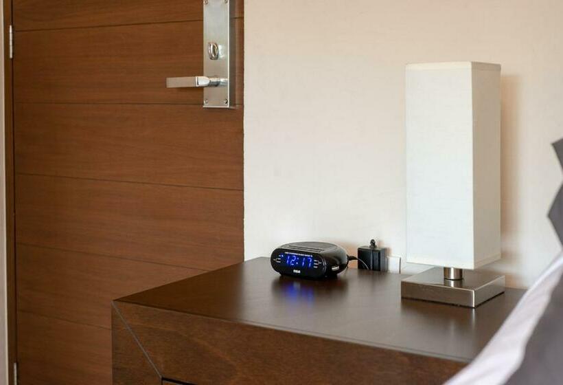 Quarto Estandar, Posada Xr