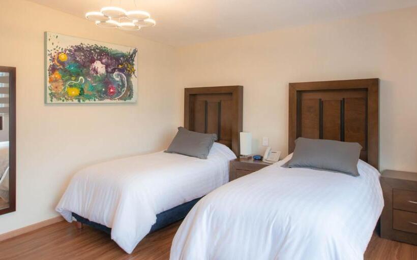 Quarto Estandar, Posada Xr