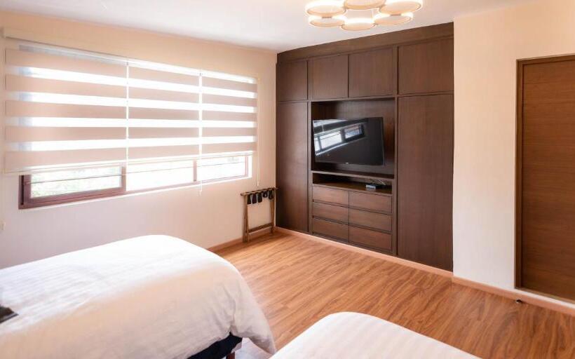 Quarto Estandar, Posada Xr