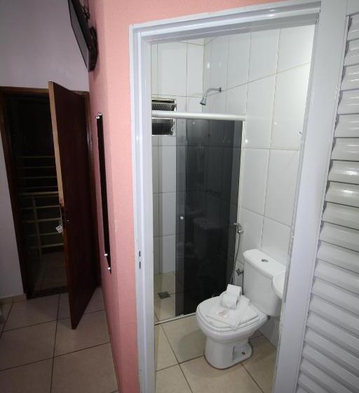 Четырехместный Номер Стандарт, Pousada Do Mineiro
