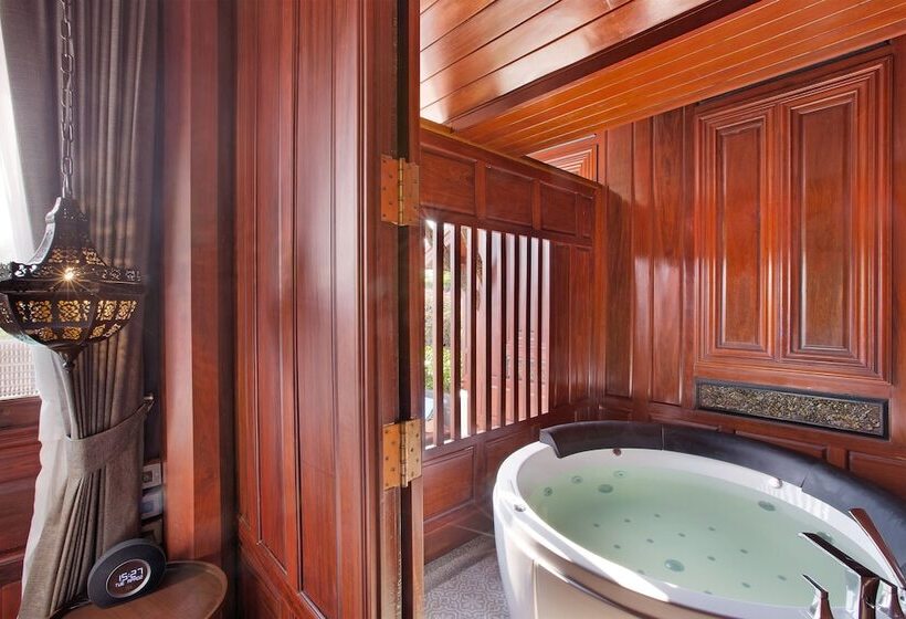 Люкс, Aksorn Rayong, The Vitality Collection   Sha Plus