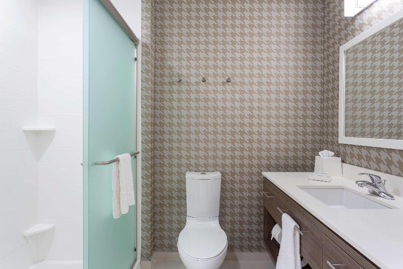 Люкс Кровать Кинг, Home2 Suites By Hilton Clermont