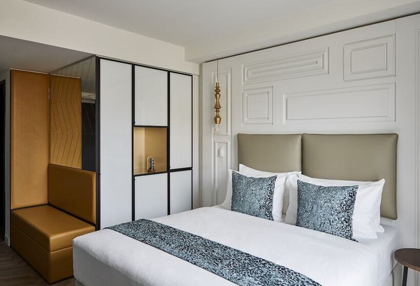Номер Премиум, Indigo Dresden   Wettiner Platz, An Ihg