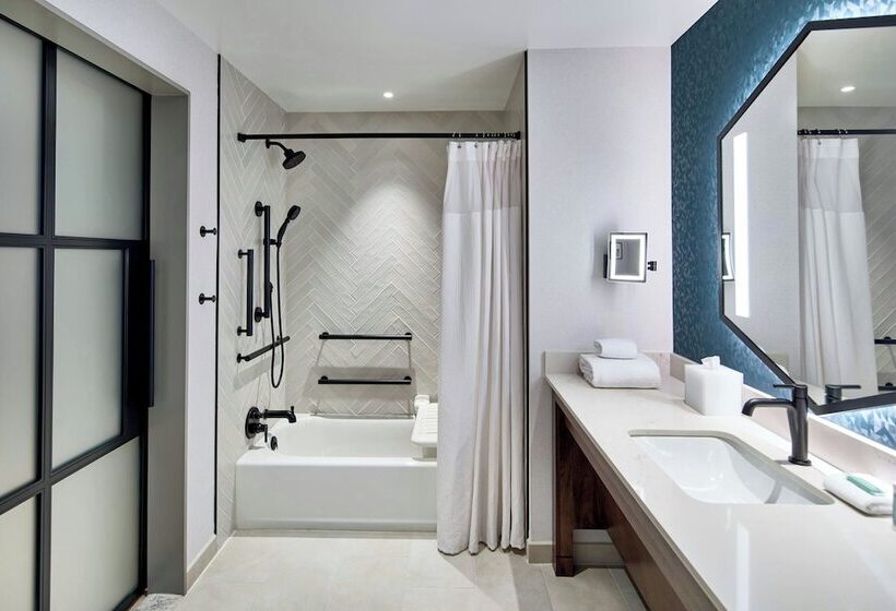 اتاق استاندارد با تخت دو نفره بزرگ, Residence Inn by Marriott Nashville Downtown/Convention Center