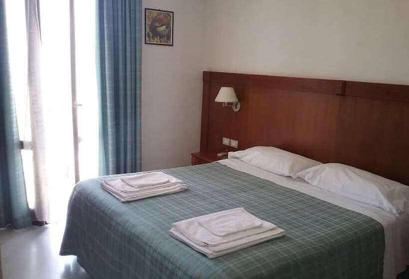 Номер Стандарт Вид на Море, Albergo Auralba