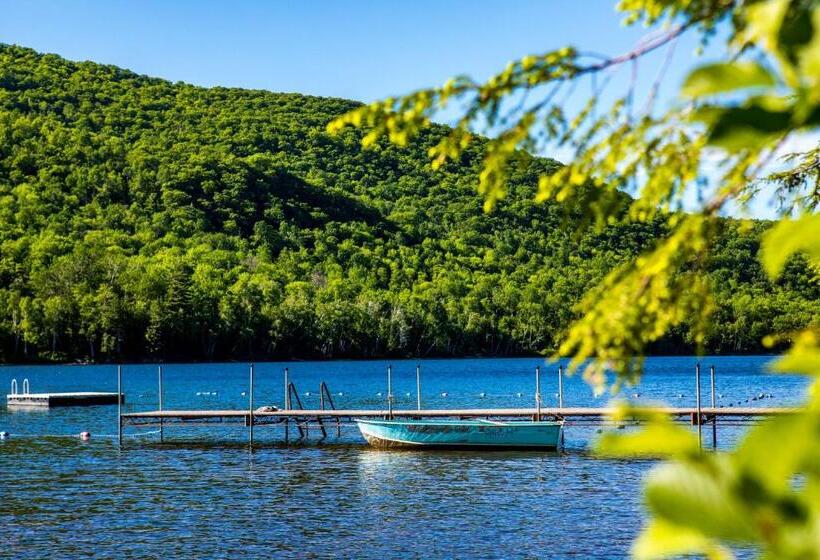 Трехместный Номер Стандарт Вид на Сад, Garnet Hill Lodge
