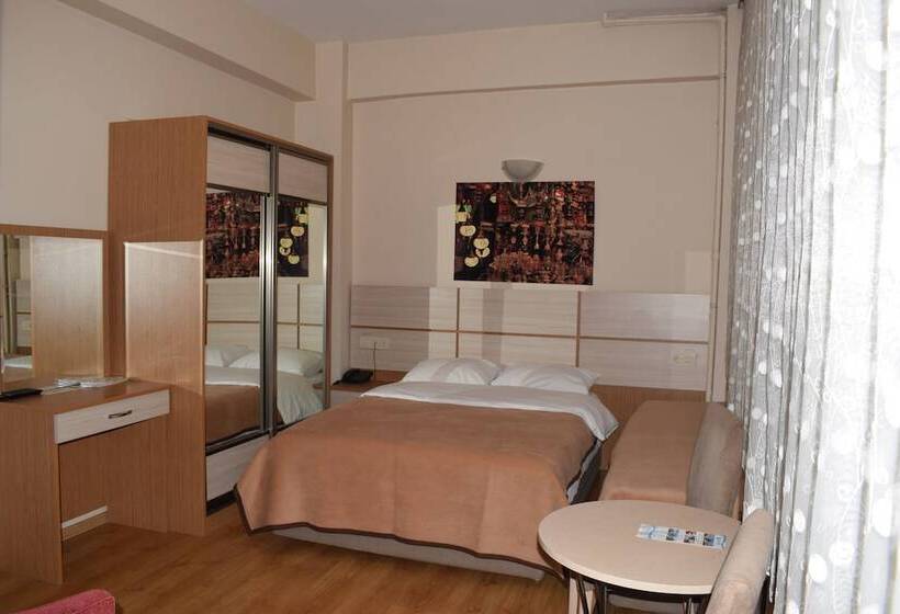 اتاق استاندارد سه نفره, Royal Suites Besiktas