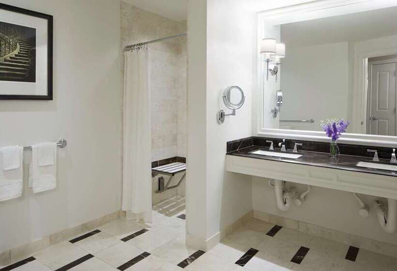 Номер Стандарт, Tulsa Club Hotel, Curio Collection By Hilton