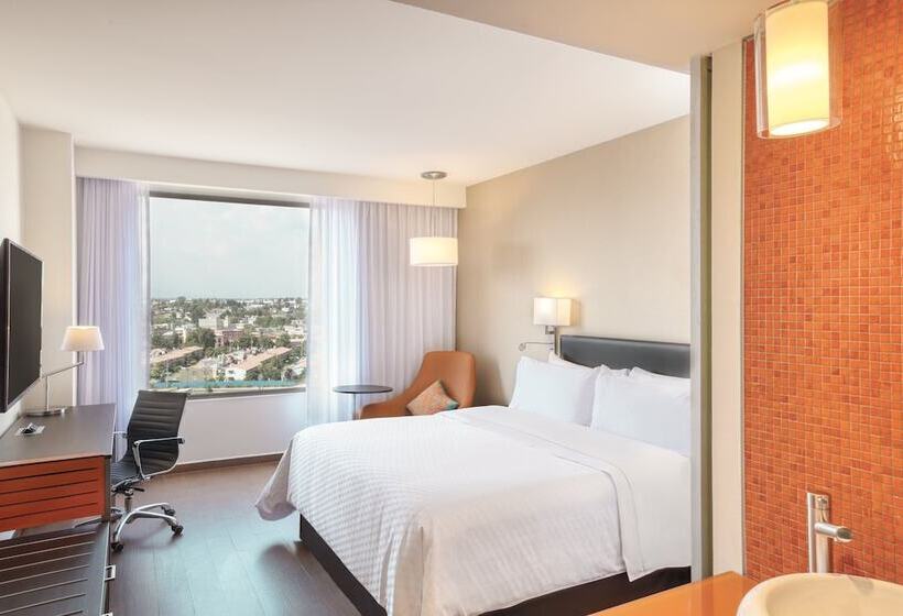 Номер Superior, Fiesta Inn Express Puebla Explanada