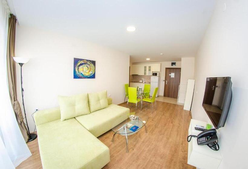 Апартаменты 3 Спальни, Premier Fort Cuisine   Full Board