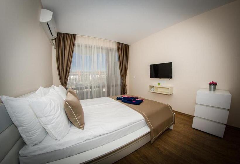 Апартаменты 3 Спальни, Premier Fort Cuisine   Full Board