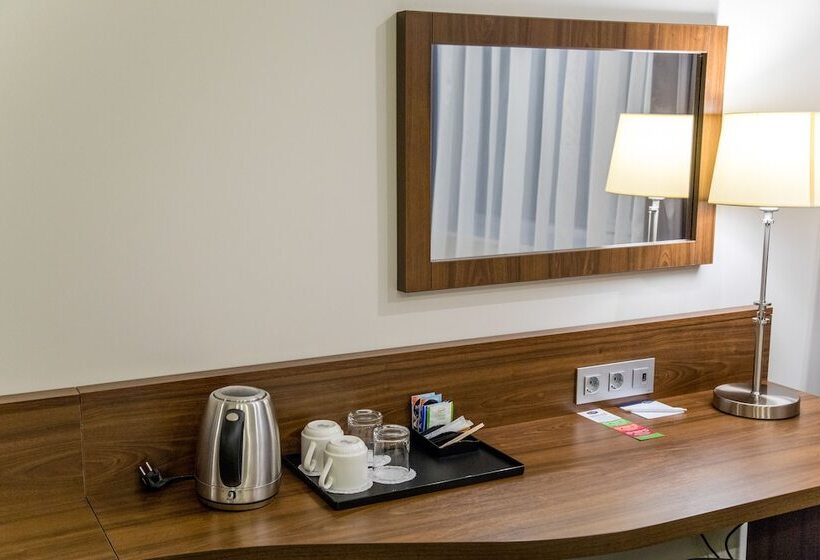 스탠다드 룸, Hampton By Hilton Brest
