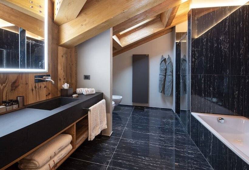 Люкс, Le Massif Hotel & Lodge Courmayeur The Leading Hotels Of The World
