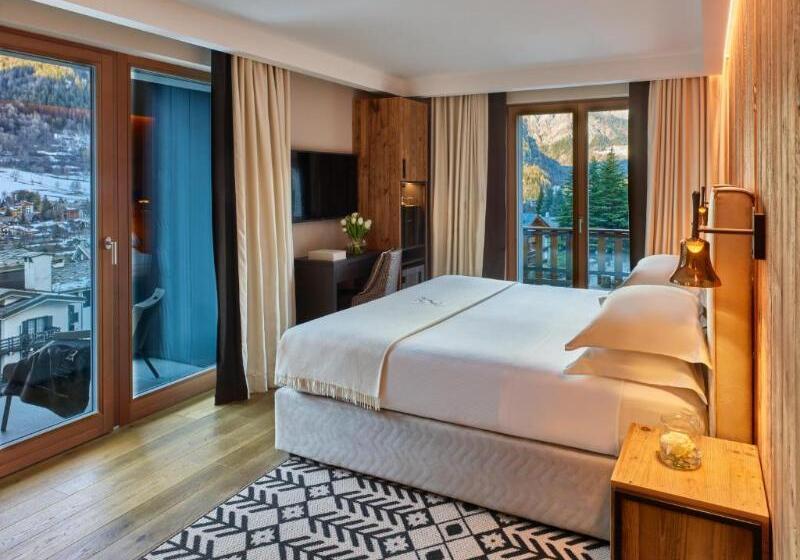 Полулюкс, Le Massif Hotel & Lodge Courmayeur The Leading Hotels Of The World