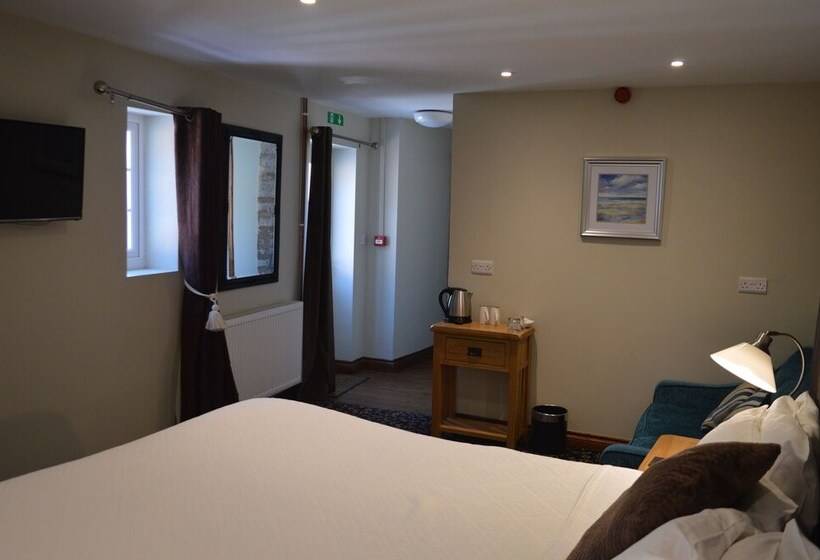 Номер Стандарт Адаптированный для Инвалидов, The Ilchester Arms Hotel, Ilchester Somerset