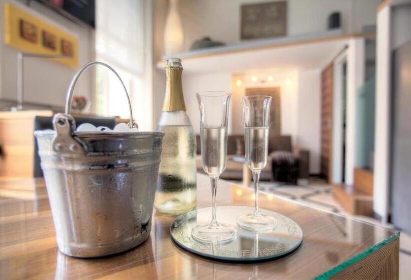 Апартаменты 1 Спальня с Видом, Vca Vienna City Apartments    Ringstrasse
