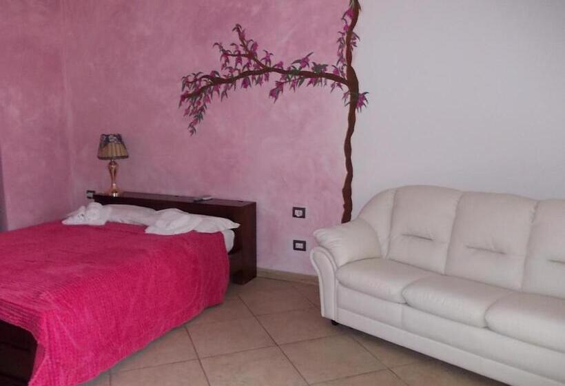 اتاق استاندارد چهار تخته, Agriturismo Le Rondini Di San Bartolo