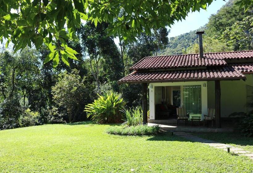 디럭스 스위트, Auberge Suisse Pousada