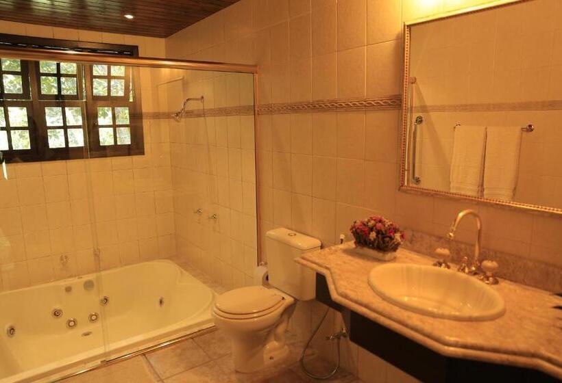 디럭스 스위트, Auberge Suisse Pousada