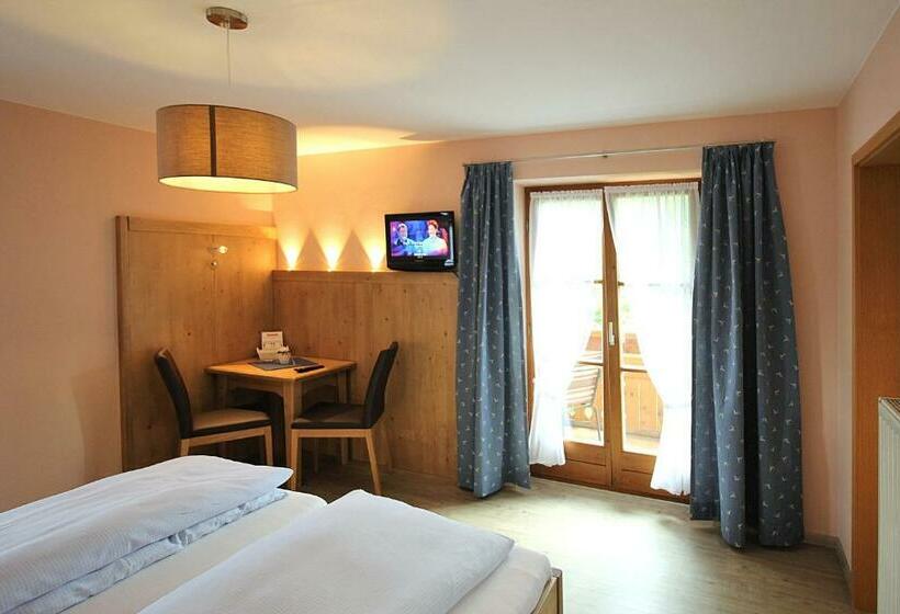 Quarto Estandar com Sacada, Gästehaus Alpin